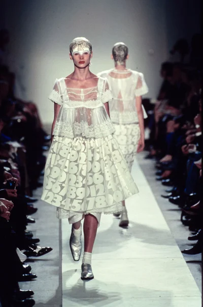 Look 30
